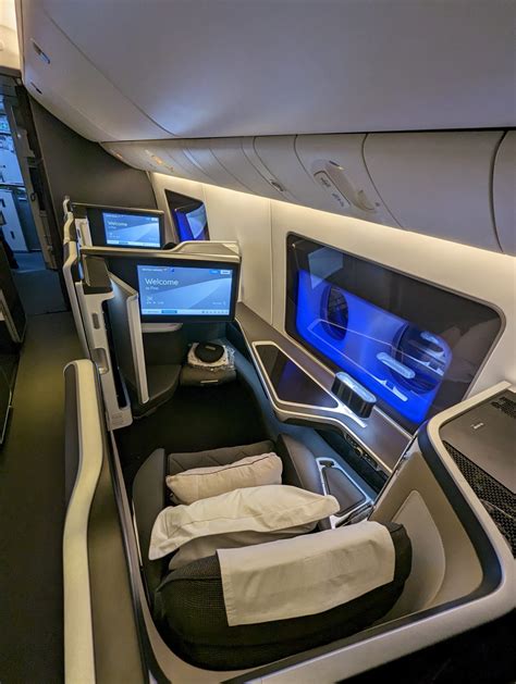ba first class review 2022.